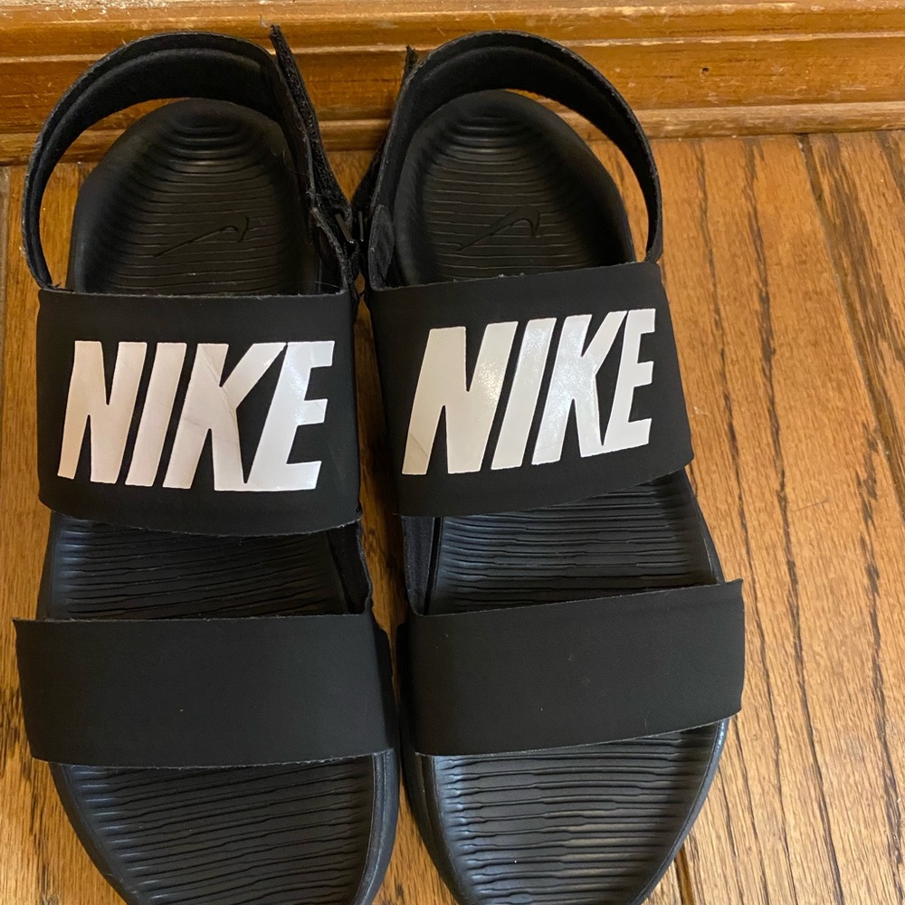 Womens Nike sandals